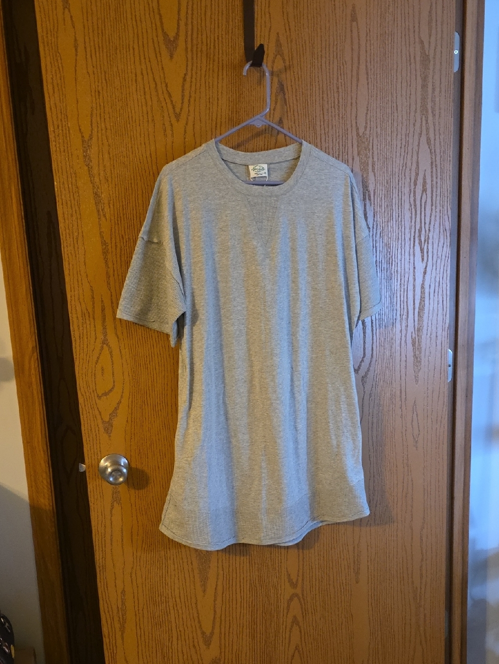 Women's  Classic Crew Neck T-Shirt Drese- Light Gray Ptp 23-25, L 33